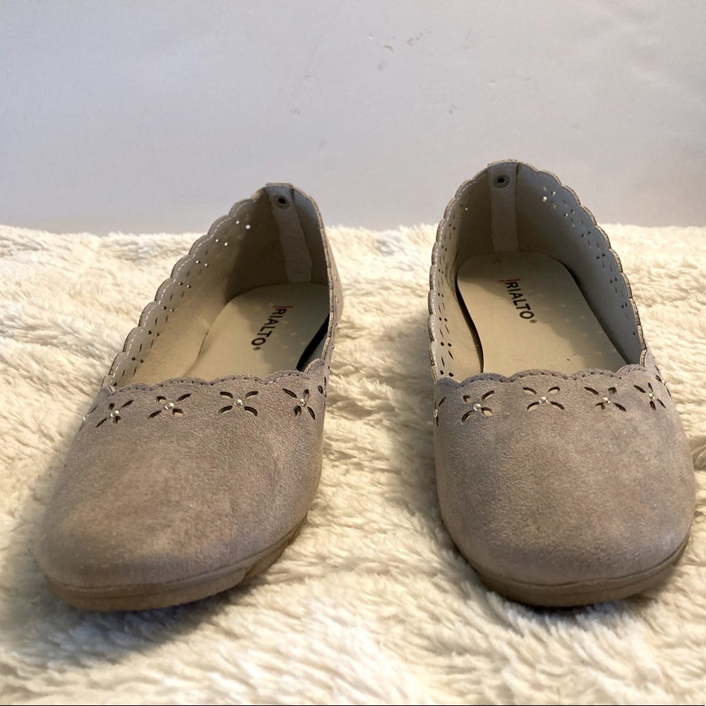 Rialto Faux Suede Leather Beige Flats Size 7M